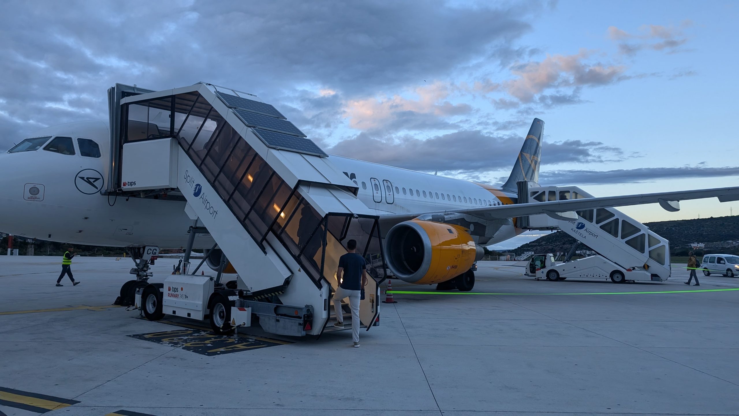 Review: Condor A320 Economy Class