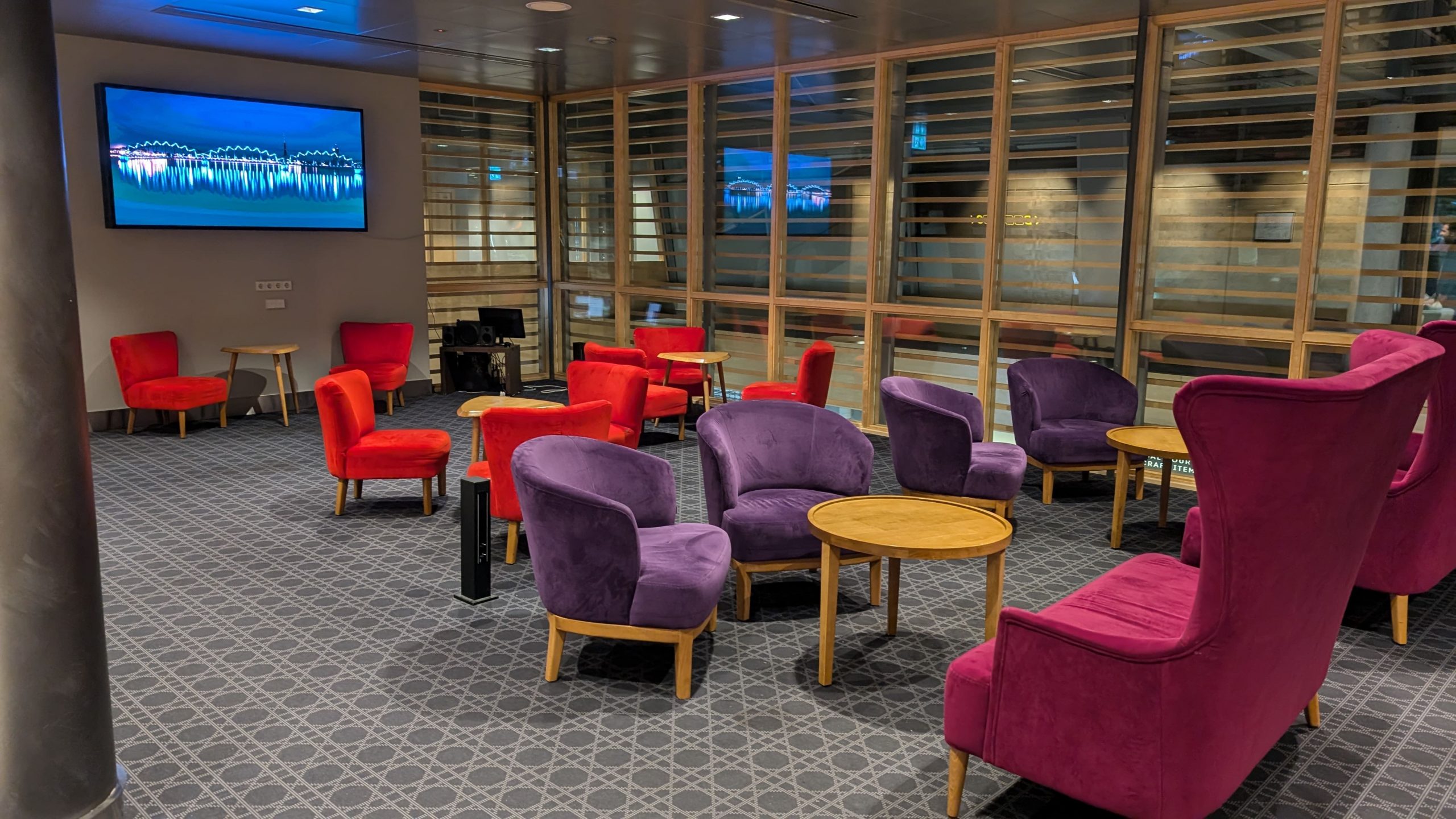 Review: Primeclass Business Lounge – Riga